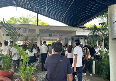 Exigen destitución de directora de la Prepa 2 Exigen destitución de directora de la Prepa 2