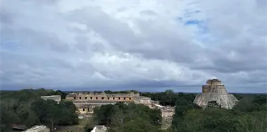 Conoce la zona arqueológica de Uxmal Conoce la zona arqueológica de Uxmal