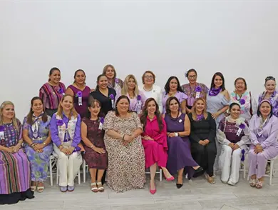 Celebran a mujeres que abrieron camino