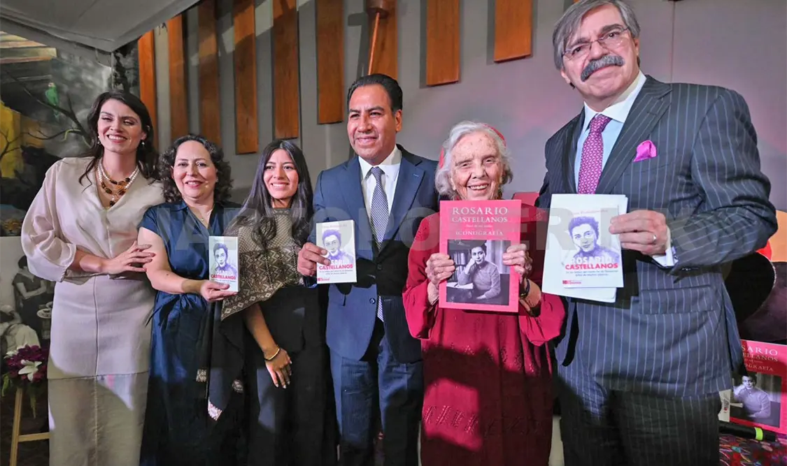 Diversas personalidades encabezaron este evento literario. Cortesía