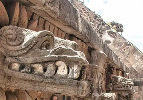 Pirámide de Quetzalcóatl no está abandonada Pirámide de Quetzalcóatl no está abandonada