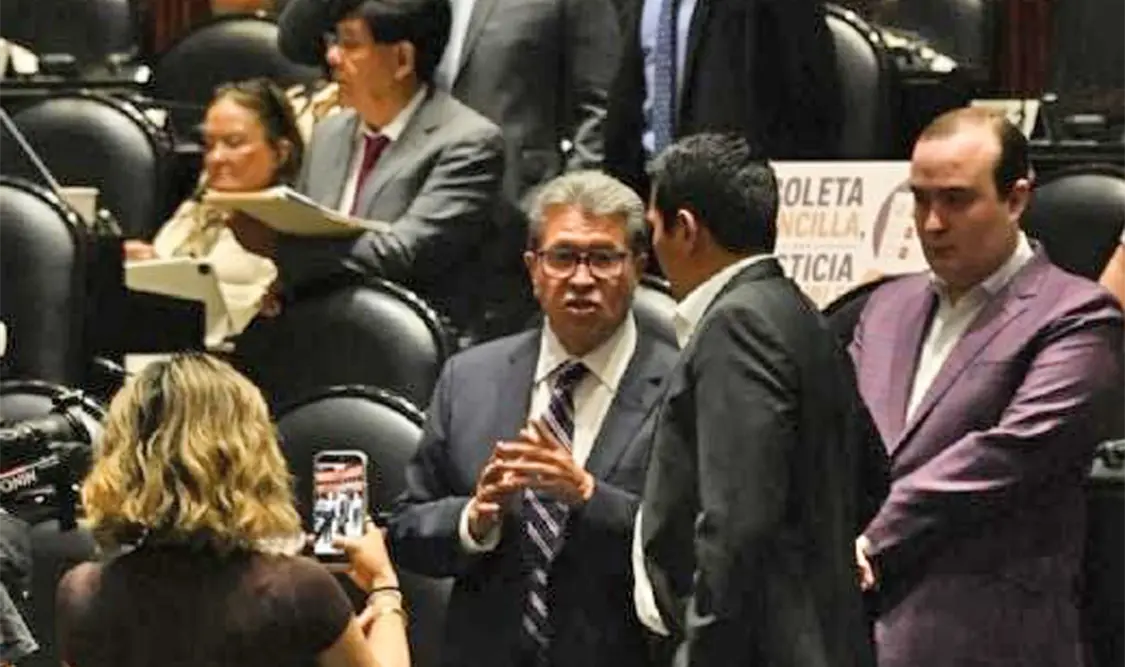 Monreal, pidió retirar el dictamen . Cortesía
