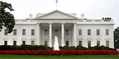 Casa Blanca llama "aliens" a migrantes Casa Blanca llama "aliens" a migrantes