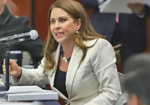Limpie bien esa curul le dicen a suplente de Inzunza