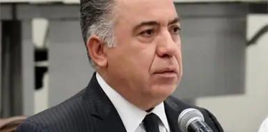 Reaparece Inzunza en graduaci&oacute;n de su hijo