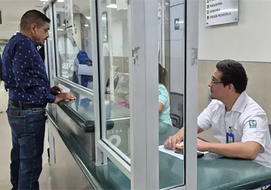 Sistema sanitario mexicano padece un d&eacute;ficit estructural