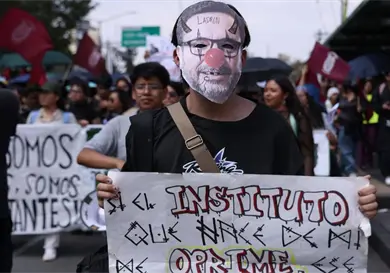 Segob acusa "cerrazón" de estudiantes del IPN Segob acusa "cerrazón" de estudiantes del IPN