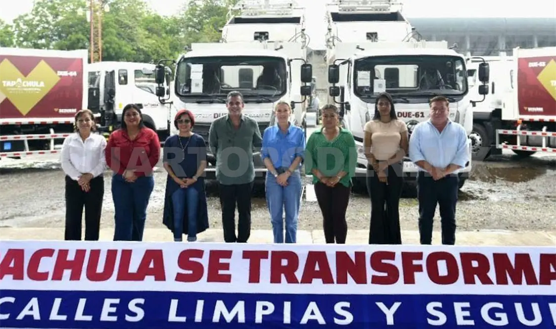 Las nuevas tolvas se incorporan al parque vehicular de la Sedurbe. Cortesía