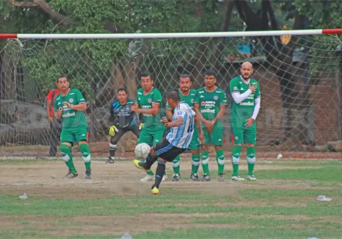Combinados conquista t&iacute;tulo en dram&aacute;tica final