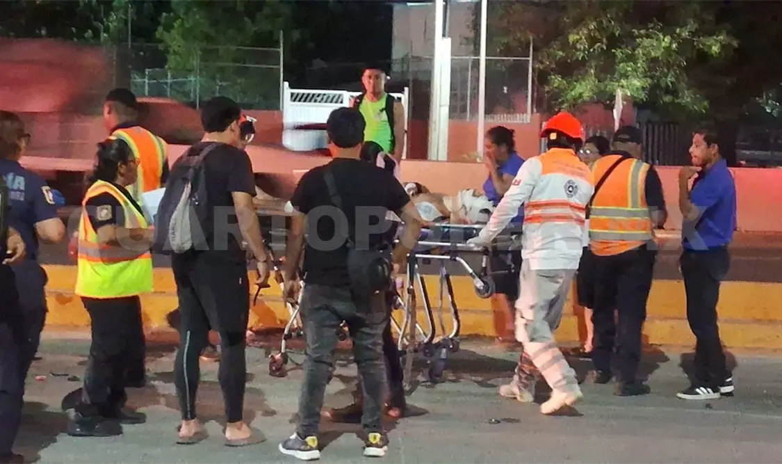 El rostro del joven sufrió posibles fracturas, por lo violento del impacto. Ulises Villalobos / CP