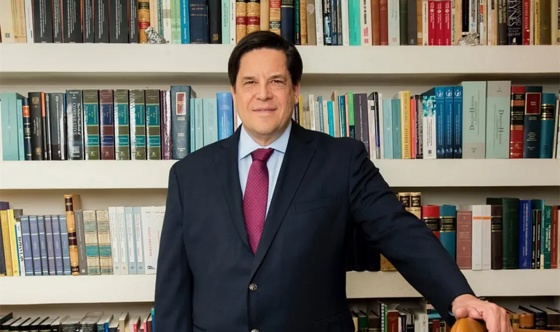 Harvard elige a Ortiz Mena para uno de sus órganos