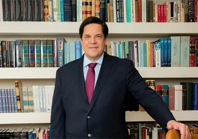 Harvard elige a Ortiz Mena para uno de sus &oacute;rganos