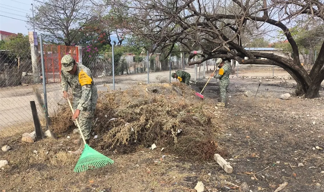 Las fuerzas armadas también llevan a cabo labores de atención social. Cortesía