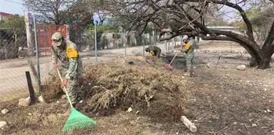 Colabora Ejército en limpieza de escombros Colabora Ejército en limpieza de escombros