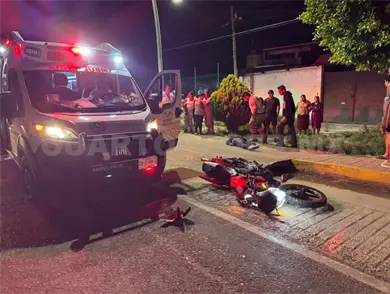 Adolescente muere al estamparse en vehículo Adolescente muere al estamparse en vehículo