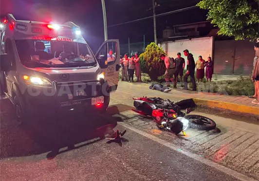 Adolescente muere al estamparse en vehículo Adolescente muere al estamparse en vehículo