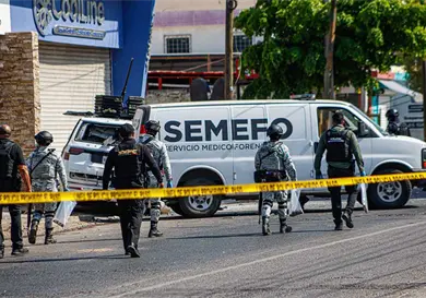 Piden al Senado desaparici&oacute;n de poderes en Sinaloa