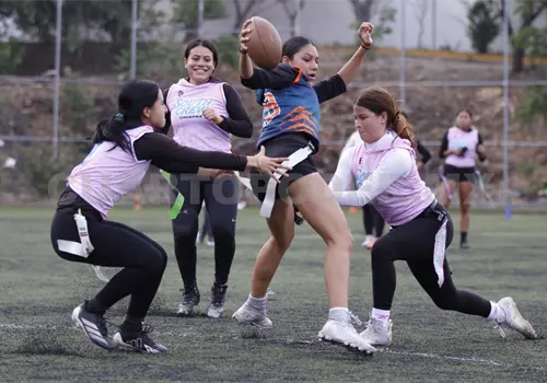 Uniflag define finalistas rumbo al campeonato
