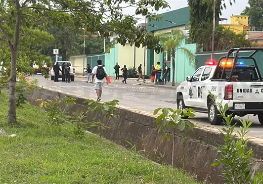 Muere mujer arrollada al tratar de cruzar vía Muere mujer arrollada al tratar de cruzar vía
