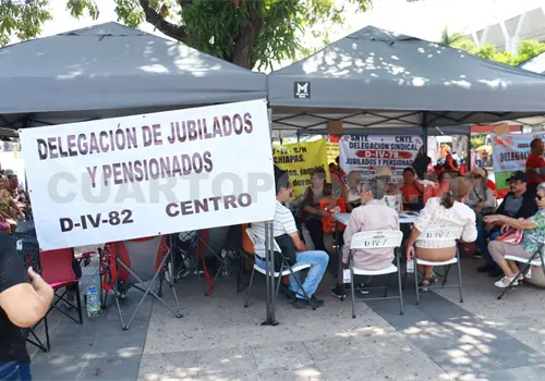 Pensiones no son suficientes: jubilados