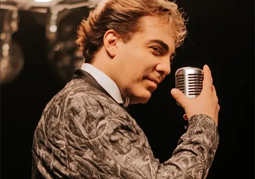 Cristian Castro reprograma conciertos