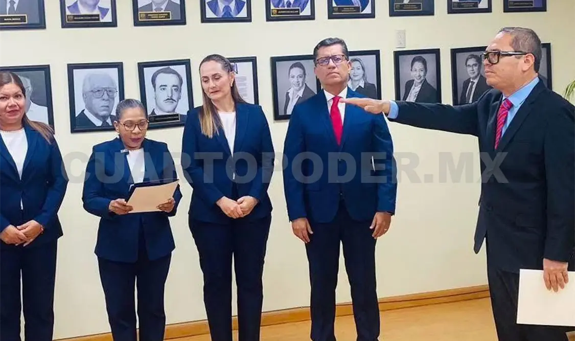 El doctor Chacón Rojas tomó protesta como rector para el periodo 2026-2030. Cortesía
