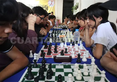 Rufino ilumina torneo de Antorcha Campesina