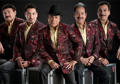 Tigres del Norte llegan al estadio GNP Tigres del Norte llegan al estadio GNP
