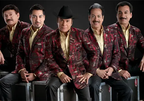 Tigres del Norte llegan al estadio GNP