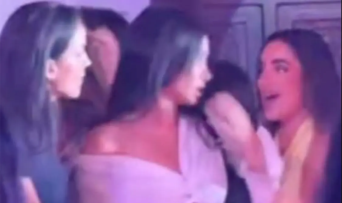 Influencers pelean por La Casita