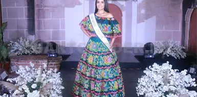 Vestida de Chiapas, tejida de valentía Vestida de Chiapas, tejida de valentía