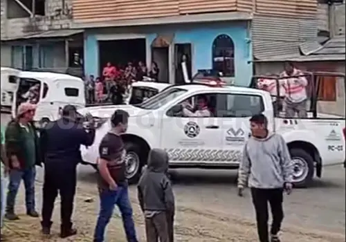 Volcadura de cami&oacute;n de volteo deja un lesionado