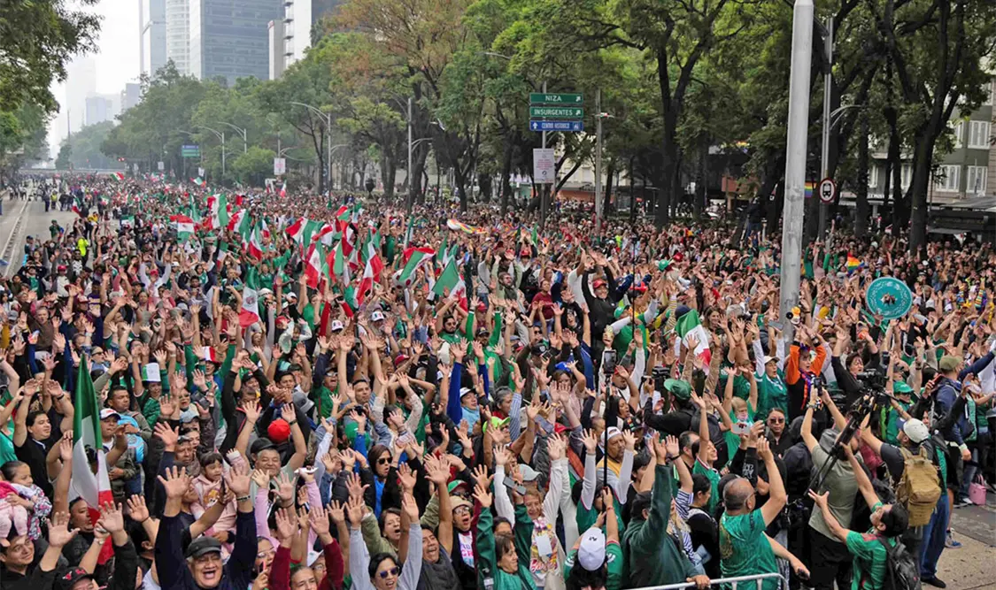 CDMX logra la Ola Más Grande del Mundo