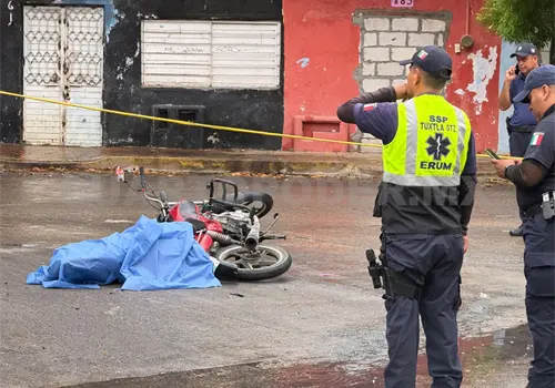 Pareja se accidenta; uno perdió la vida Pareja se accidenta; uno perdió la vida