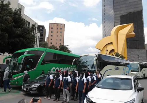 Padres denuncian operativo de difamación Padres denuncian operativo de difamación
