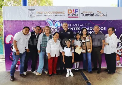 Llegan más lentes a escuelas primarias públicas de Tuxtla Llegan más lentes a escuelas primarias públicas de Tuxtla