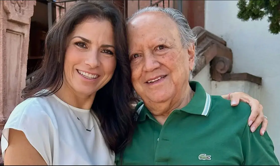 Muere papá de Alessandra Rosaldo