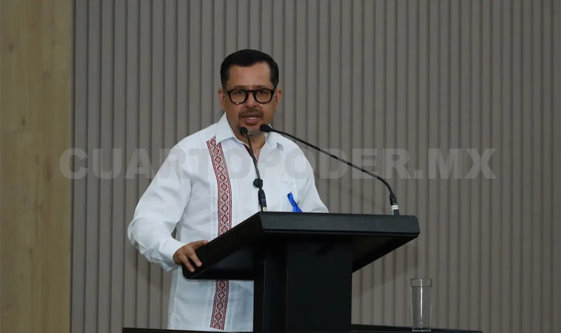 Mario Guillén Guillén Presidente de la Jucopo del Congreso