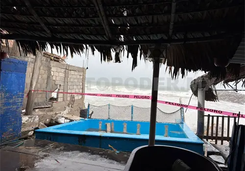 Desciende mar de fondo, pero deja daños Desciende mar de fondo, pero deja daños