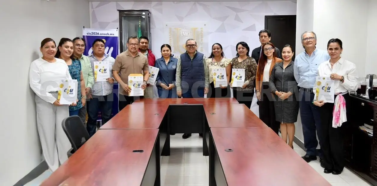 El rector Oswaldo Chacón Rojas sostuvo una reunión con titulares y representantes de distintos ayuntamientos de la entidad. CP