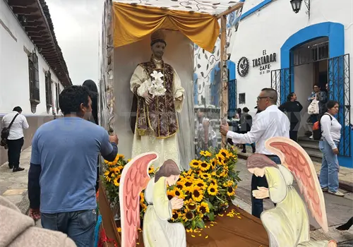 Celebran con fervor a San Antonio de Padua en los Altos Celebran con fervor a San Antonio de Padua en los Altos
