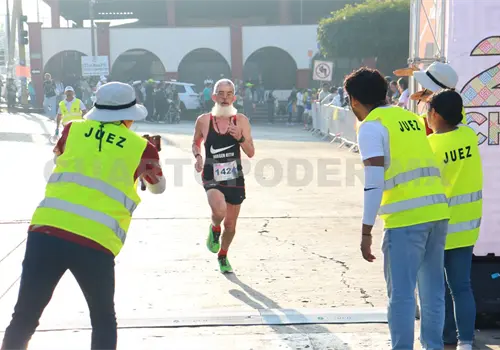Presentan Corriendo por un Sue&ntilde;o Genuino