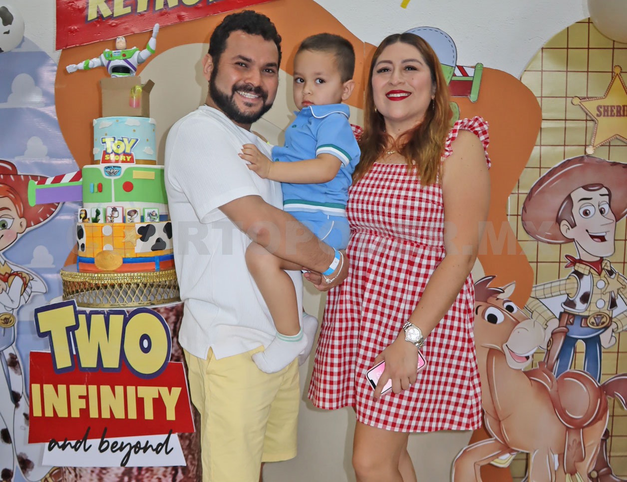 Alessandro Reynol cumple dos añitos
