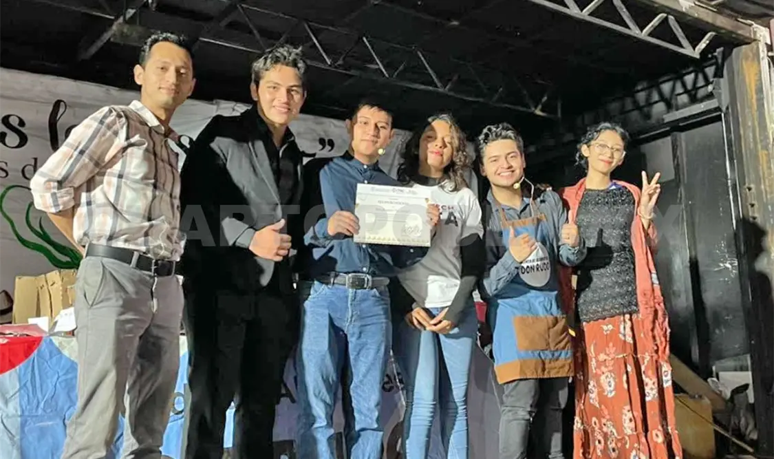 El escenario móvil se encarga de llevar distintas programaciones a diversos rincones del país. Cortesía