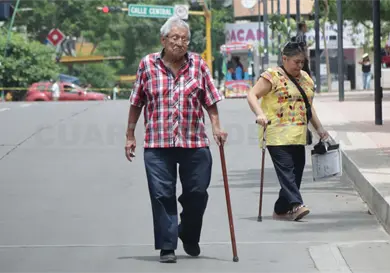 Vejez: la vida entre el maltrato y abandono social Vejez: la vida entre el maltrato y abandono social