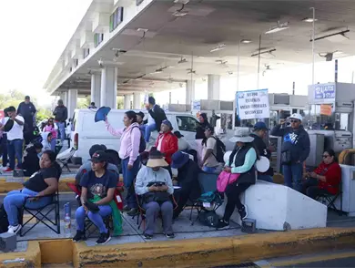 Cumple CNTE 15 d&iacute;as de huelga y realiza protestas