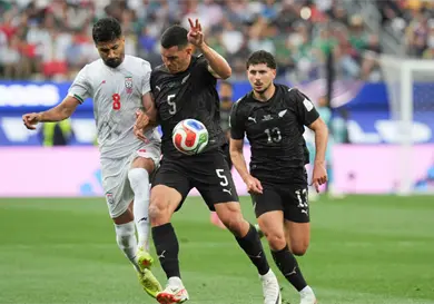 Reparten puntos Irán y Nueva Zelanda en su debut Reparten puntos Irán y Nueva Zelanda en su debut