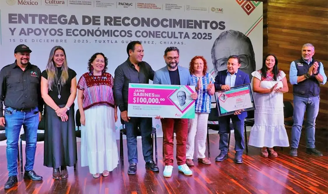 Imagen de la ceremonia de entrega del Premio de Poesía Jaime Sabines 2025. Cortesía