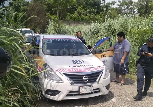 Golpean a taxista en violento asalto Golpean a taxista en violento asalto