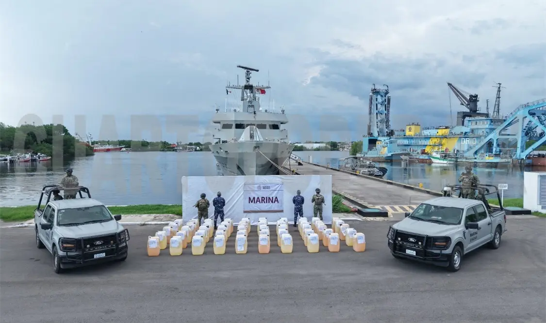 Aseguran gasolina en barra Zacapulco
